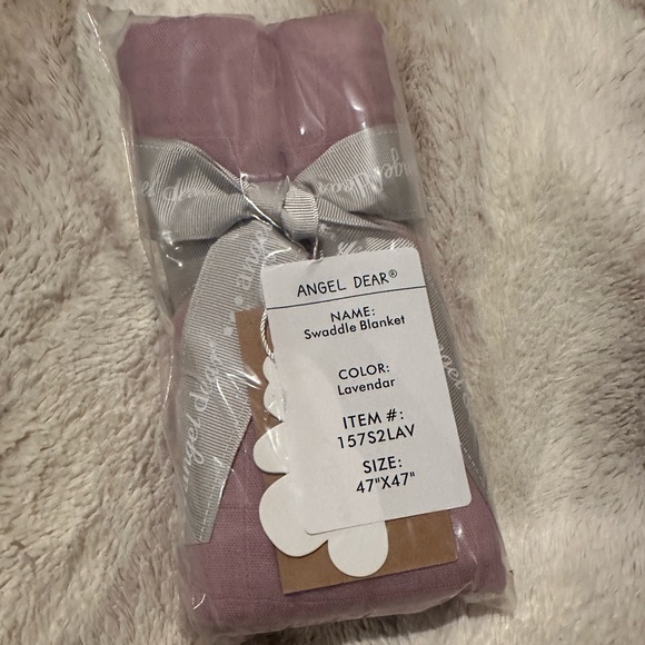 Angel Dear “Lavendar” Viscose Swaddle 47x47 NWT - Picture 4 of 4